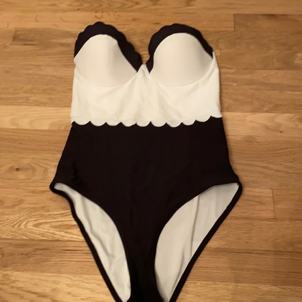 Top shop Black and white one piece